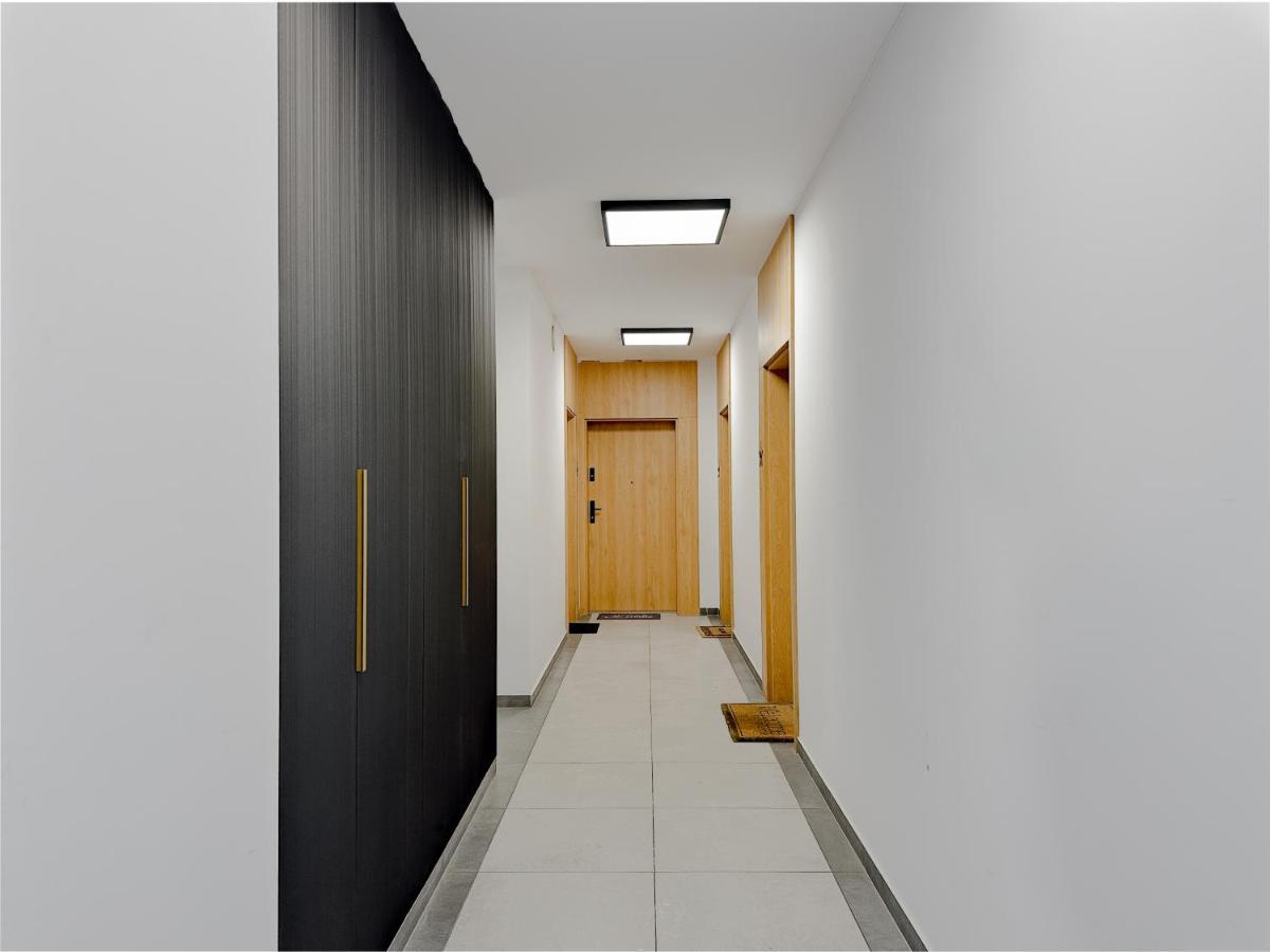 Apartament Z Duzym Tarasem W Centrum Krakowa ภายนอก รูปภาพ