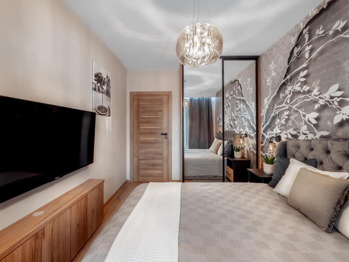 Apartament Z Duzym Tarasem W Centrum Krakowa ภายนอก รูปภาพ